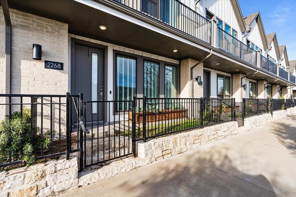 2268 Rook Drive Dallas TX 75211