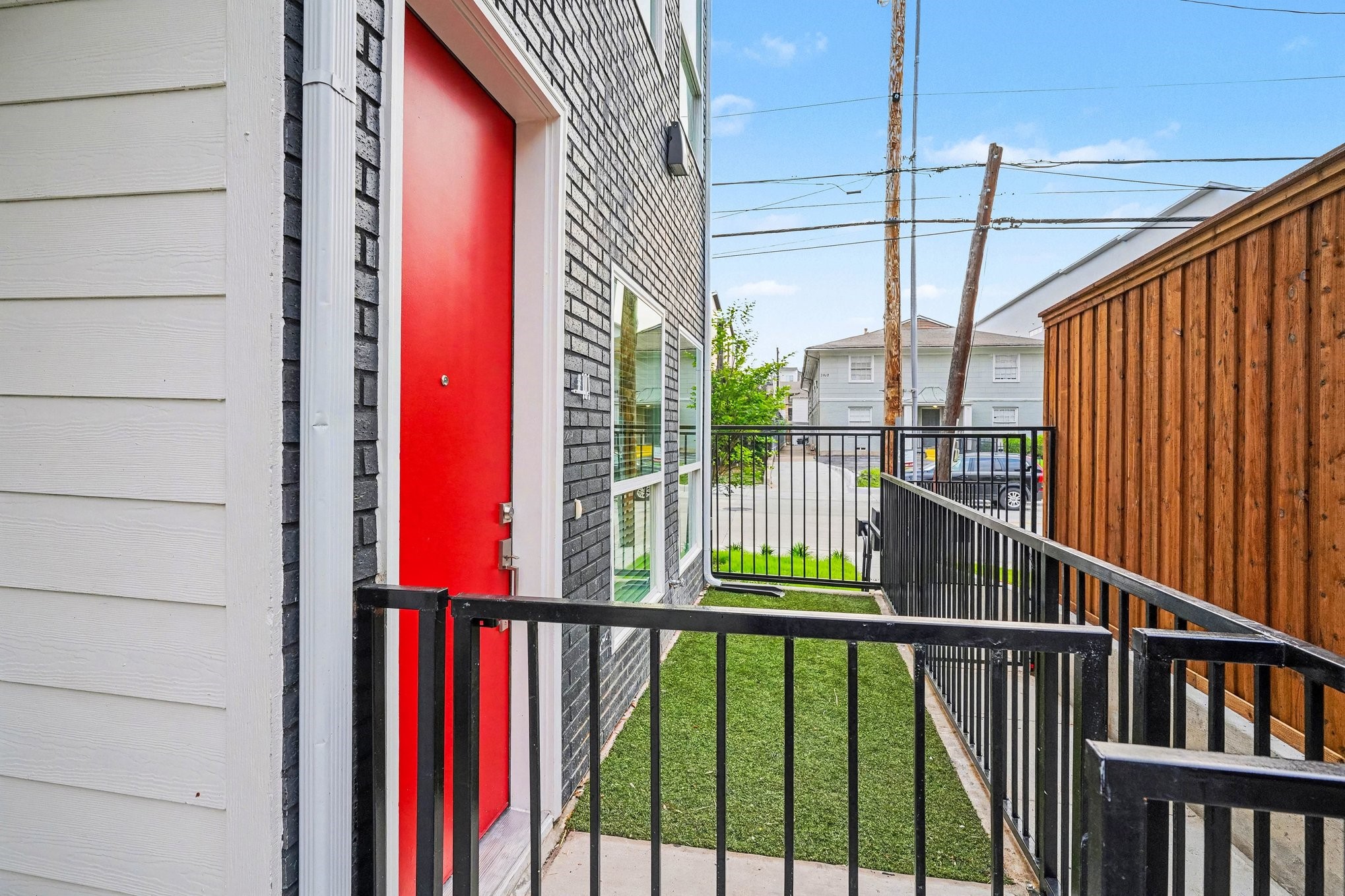 2217 N Fitzhugh Avenue Dallas TX 75204