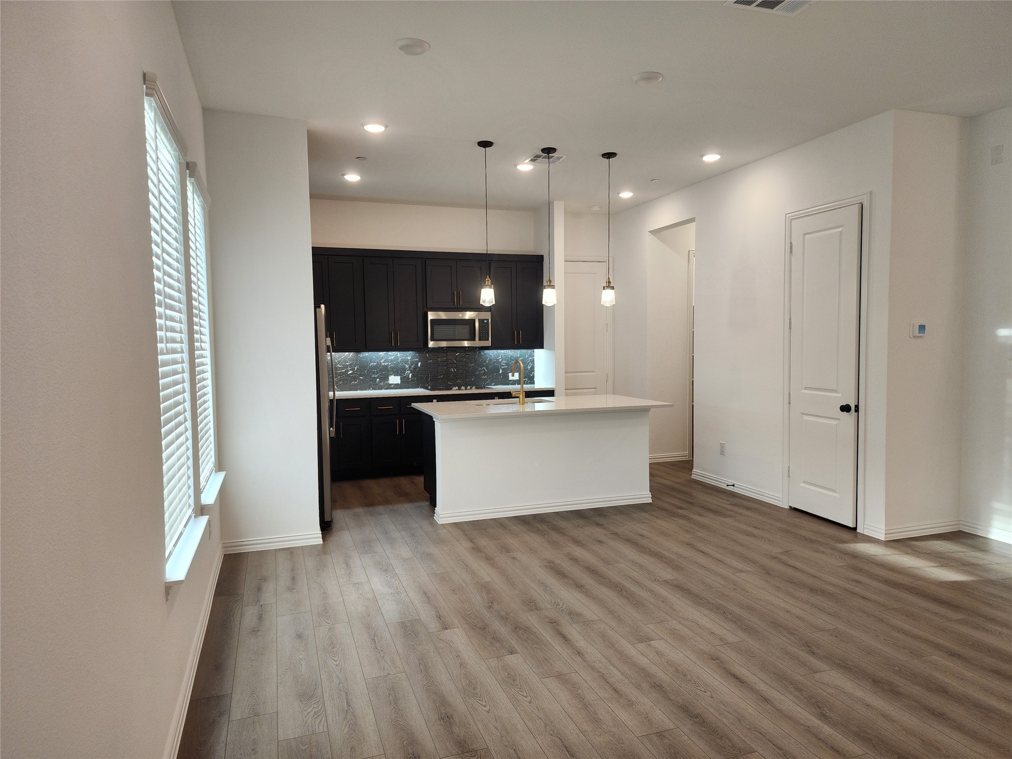 627 Redwood Way Mansfield TX 76063