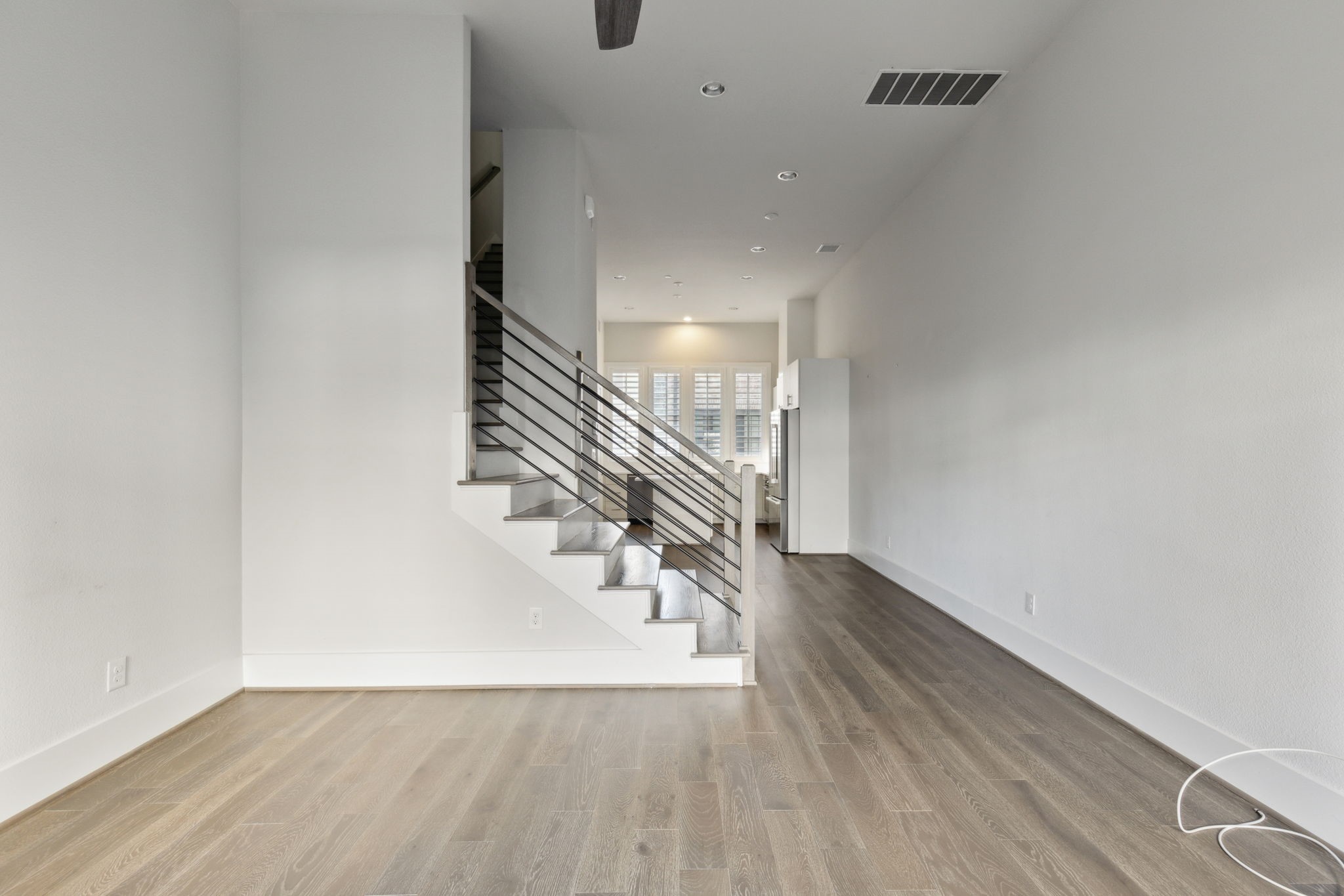 14955 Oak Street Addison TX 75001