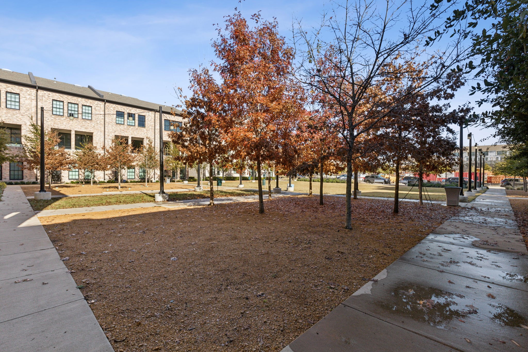 14955 Oak Street Addison TX 75001