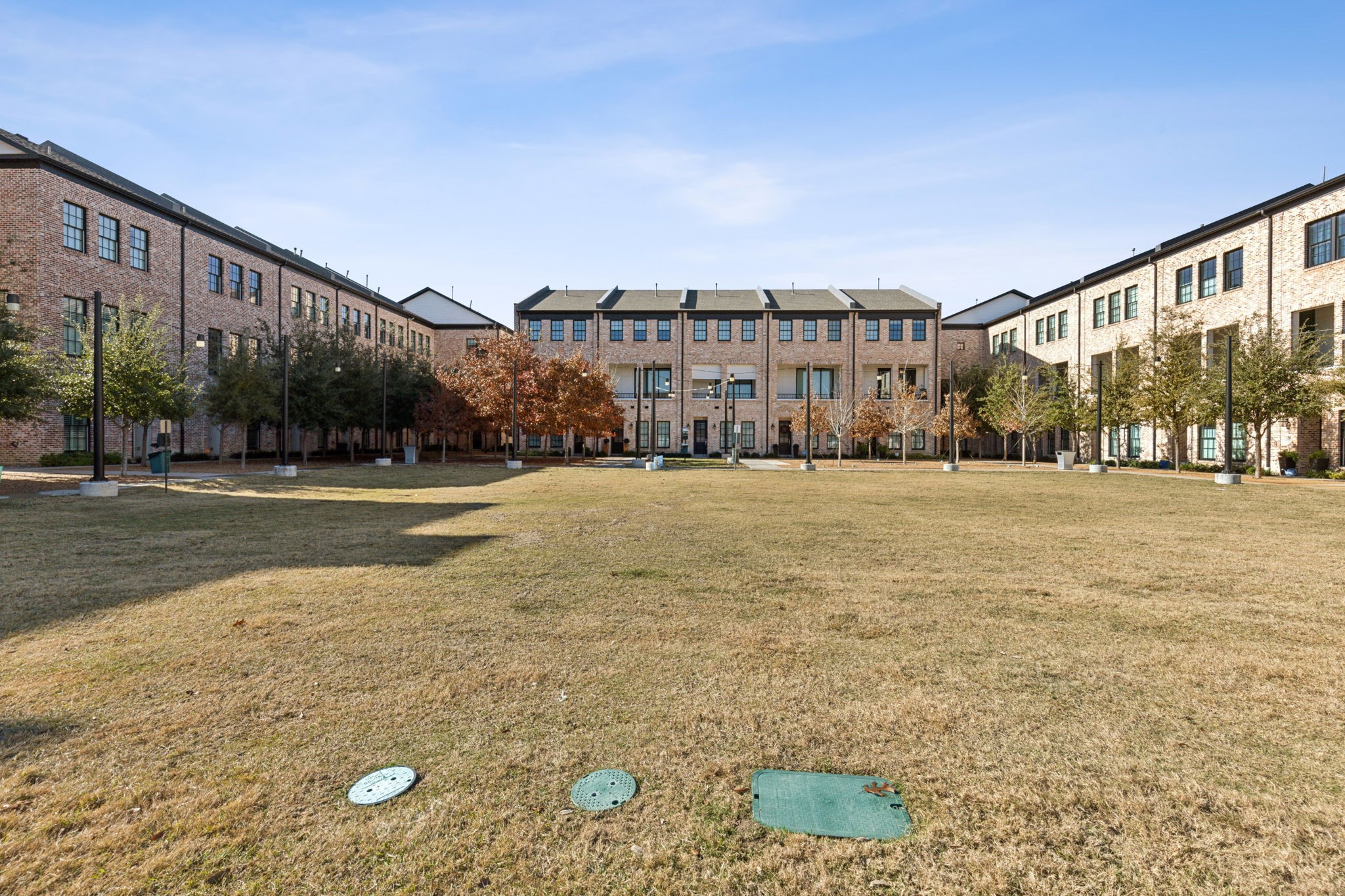 14955 Oak Street Addison TX 75001