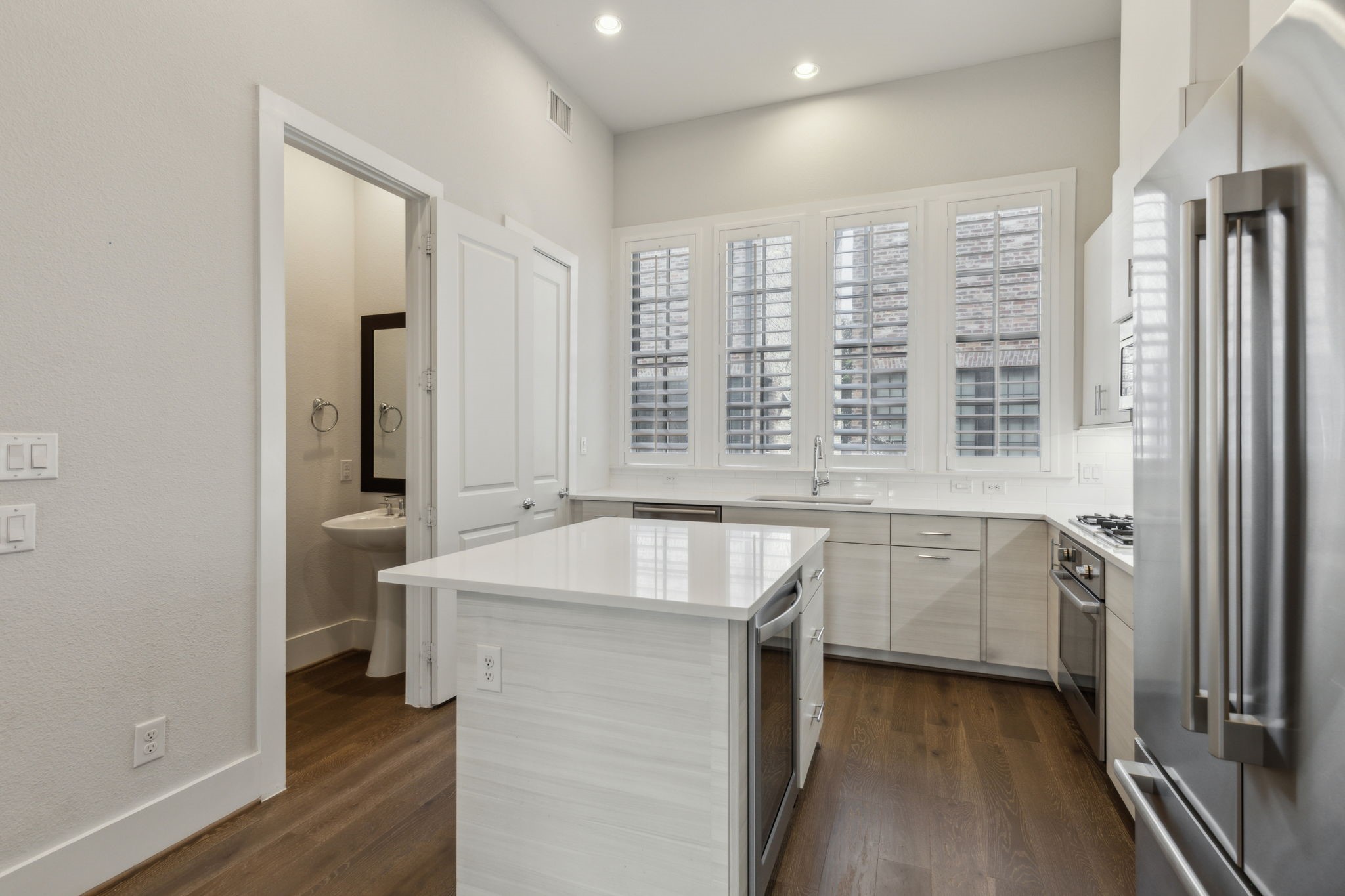 14955 Oak Street Addison TX 75001