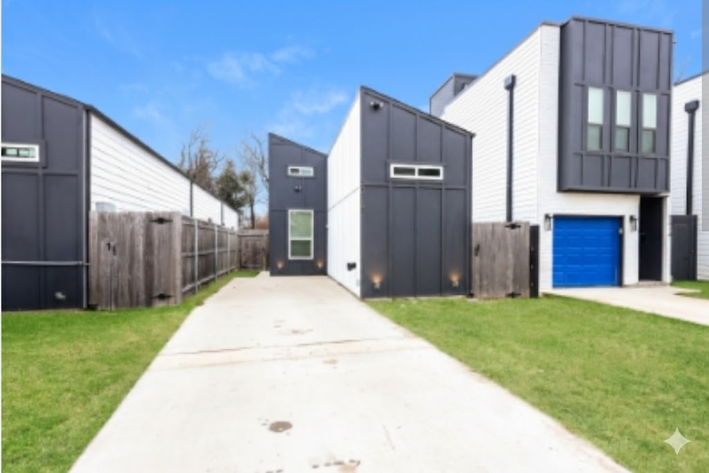 2216 Dyson Street Dallas TX 75215
