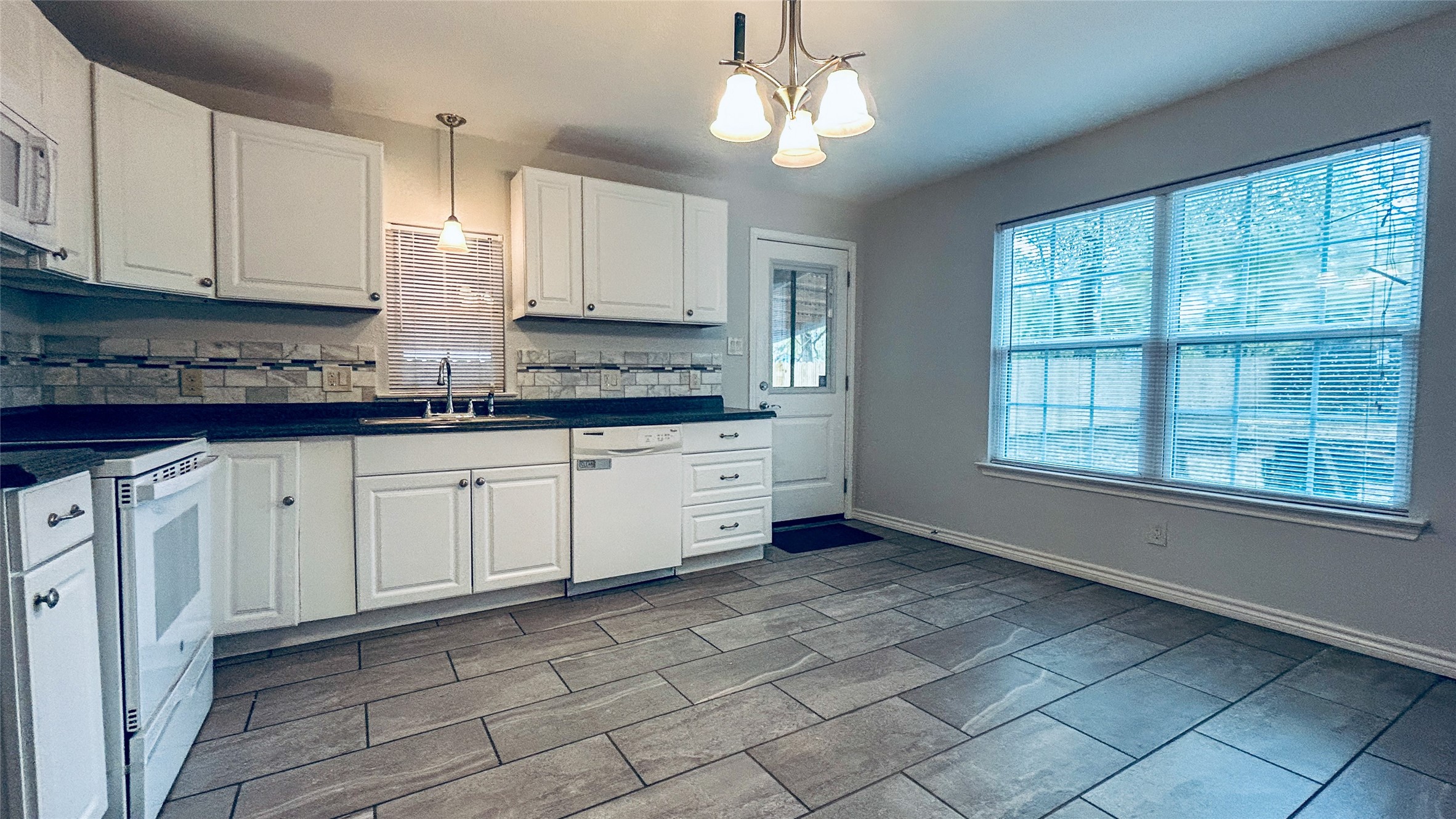 504 W Munson Street Denison TX 75020