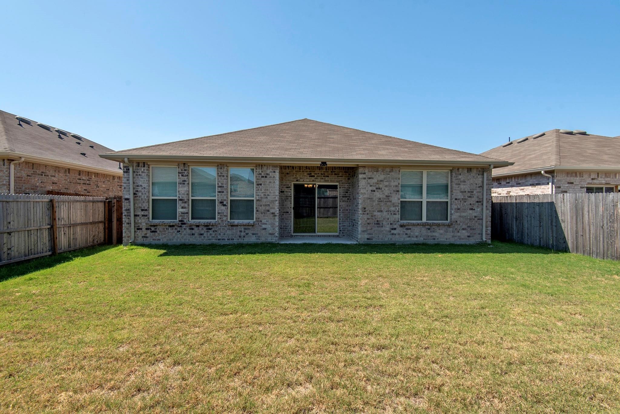 1005 Stanridge Lane Van Alstyne TX 75495