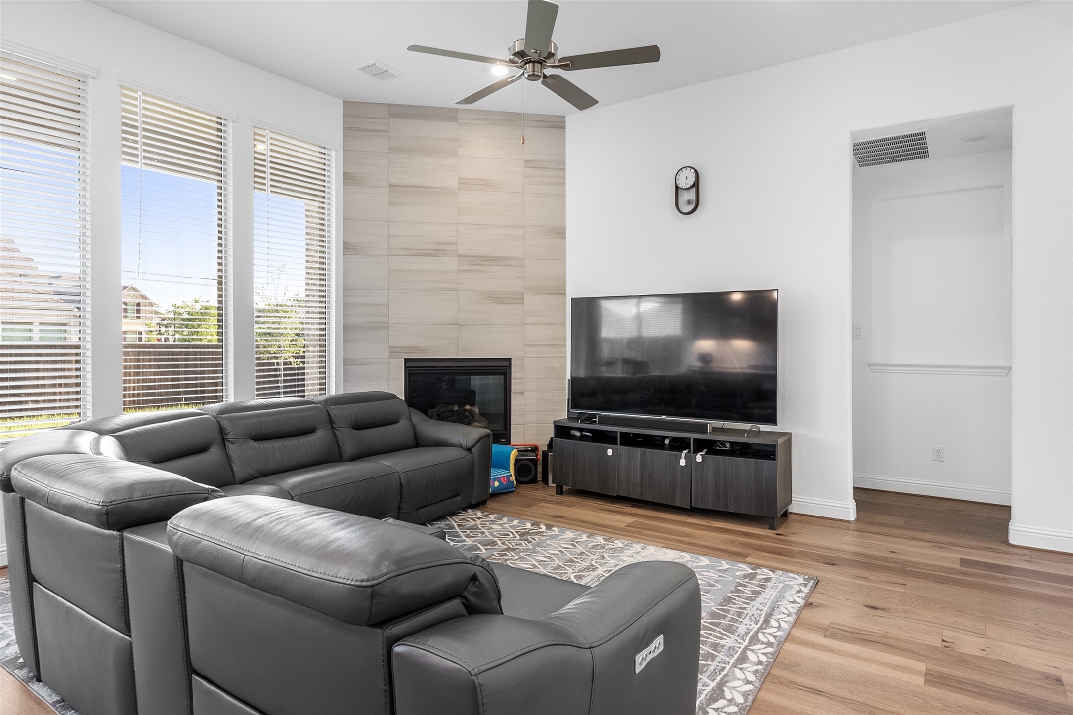 300 Foxglove Hill Argyle TX 76226