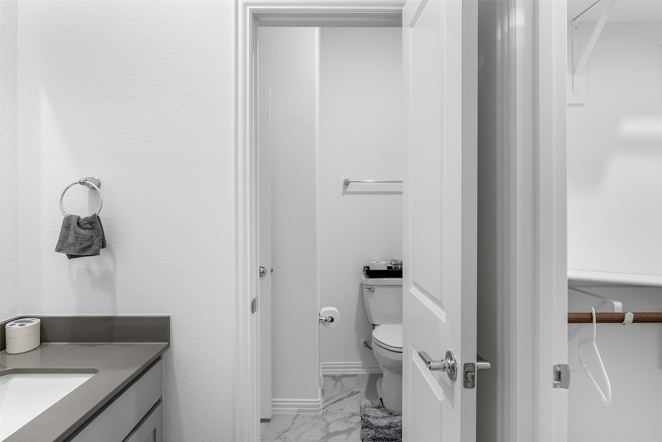 300 Foxglove Hill Argyle TX 76226