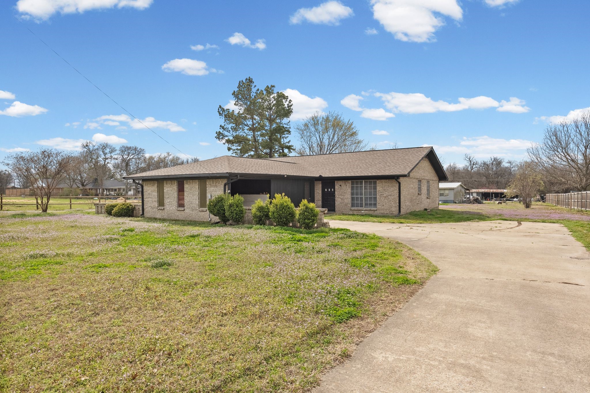 706 S Manson Street Wolfe City TX 75496