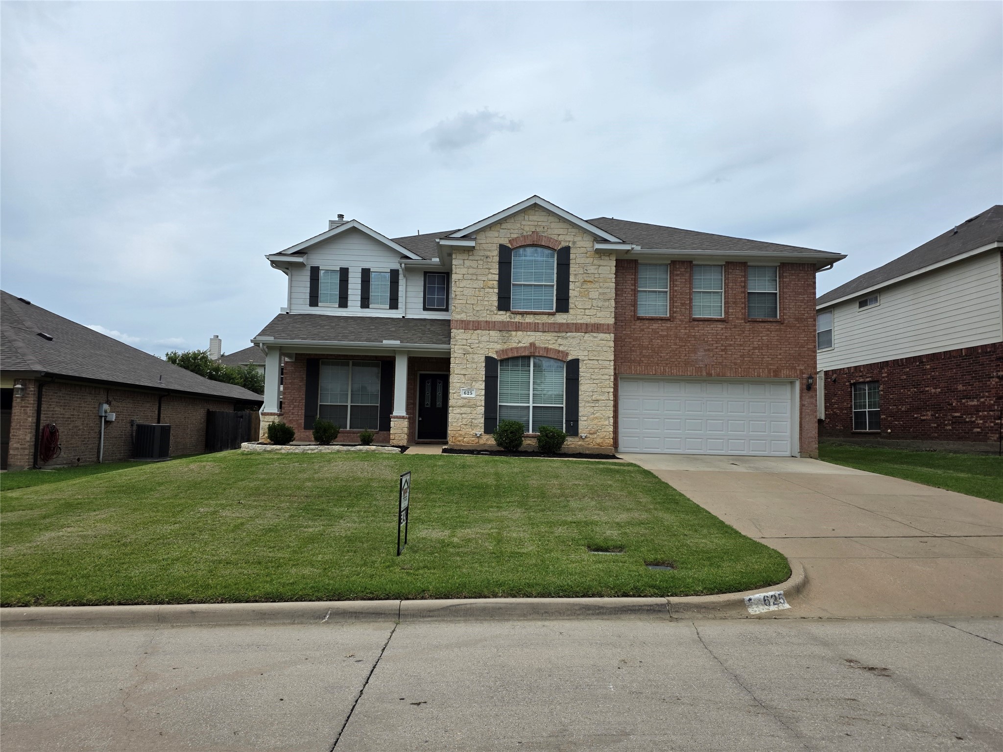 625 Manchester Drive Mansfield TX 76063