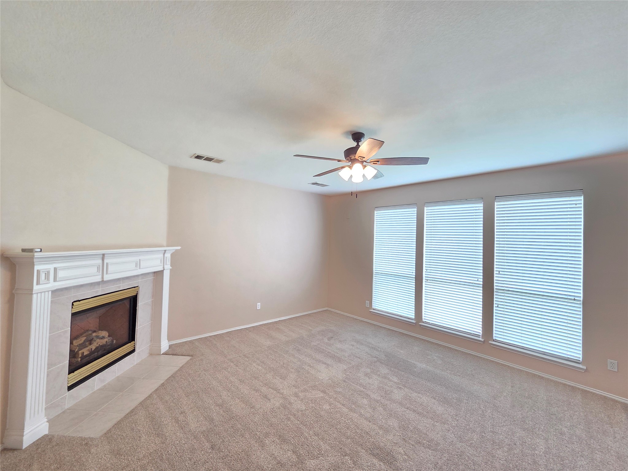 625 Manchester Drive Mansfield TX 76063