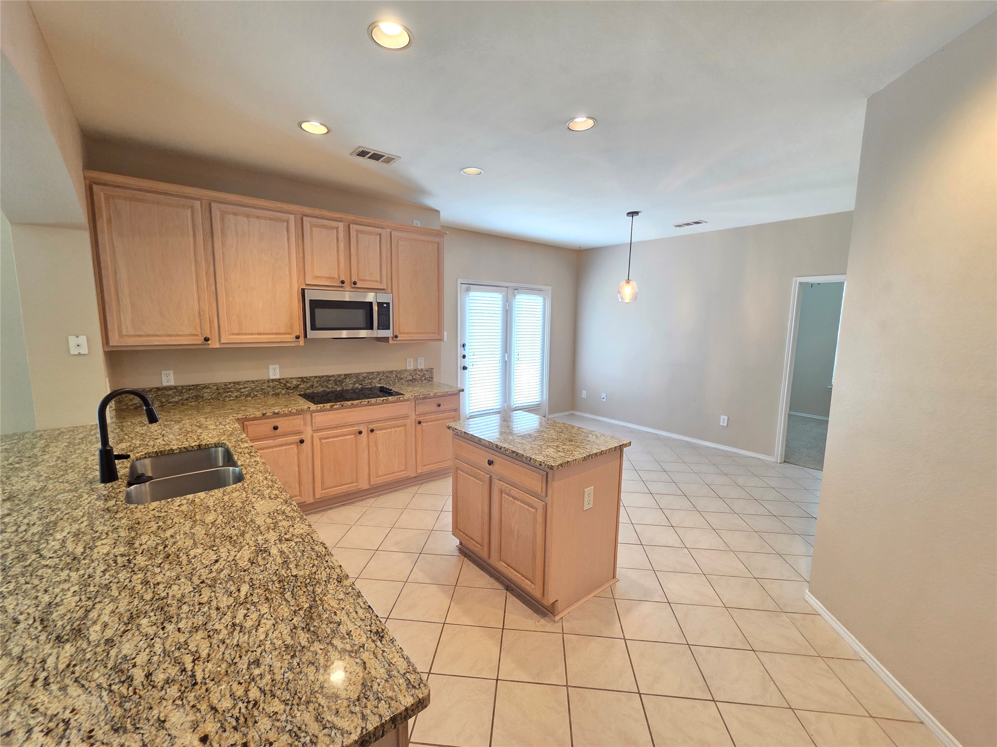 625 Manchester Drive Mansfield TX 76063