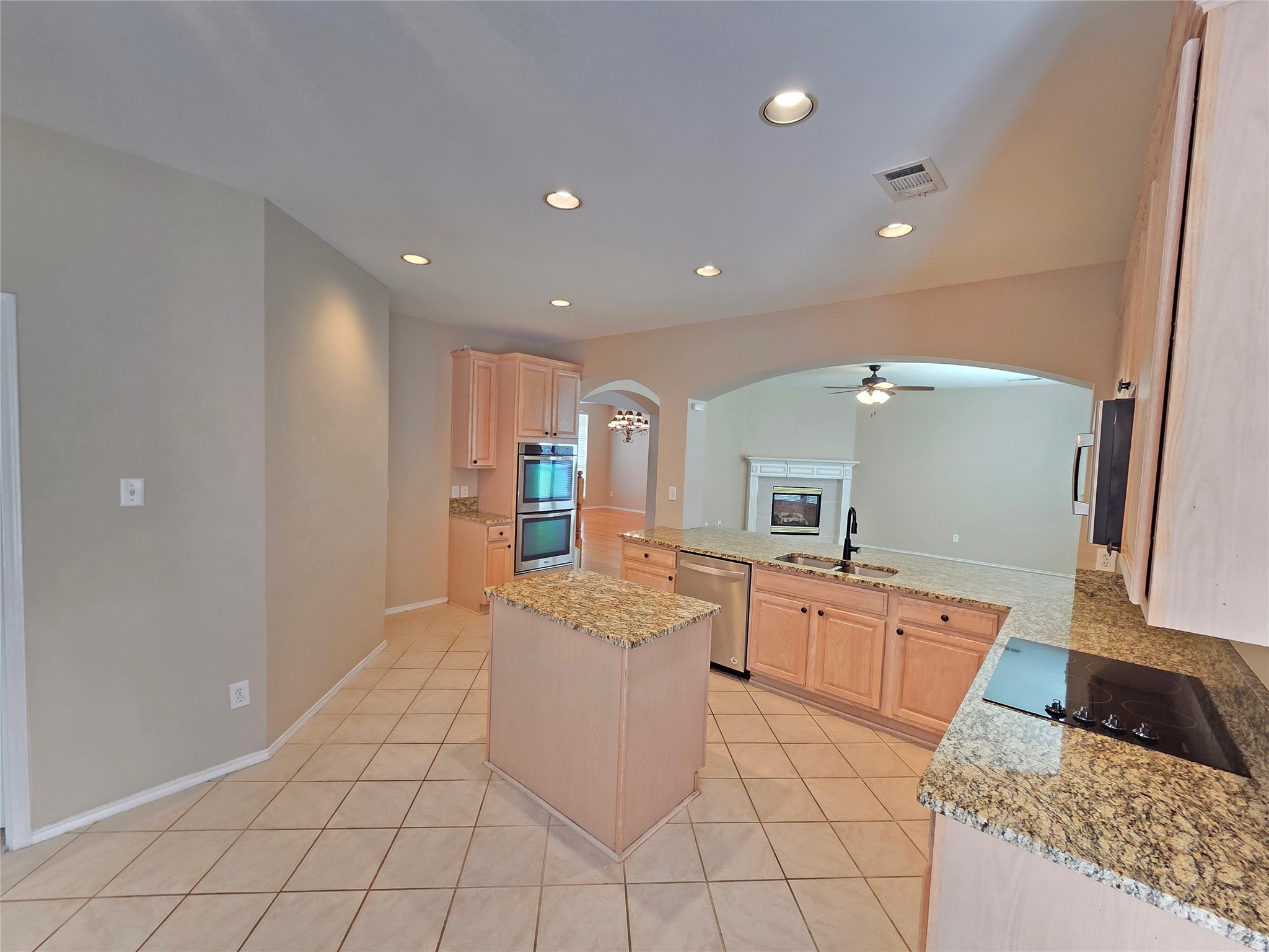 625 Manchester Drive Mansfield TX 76063