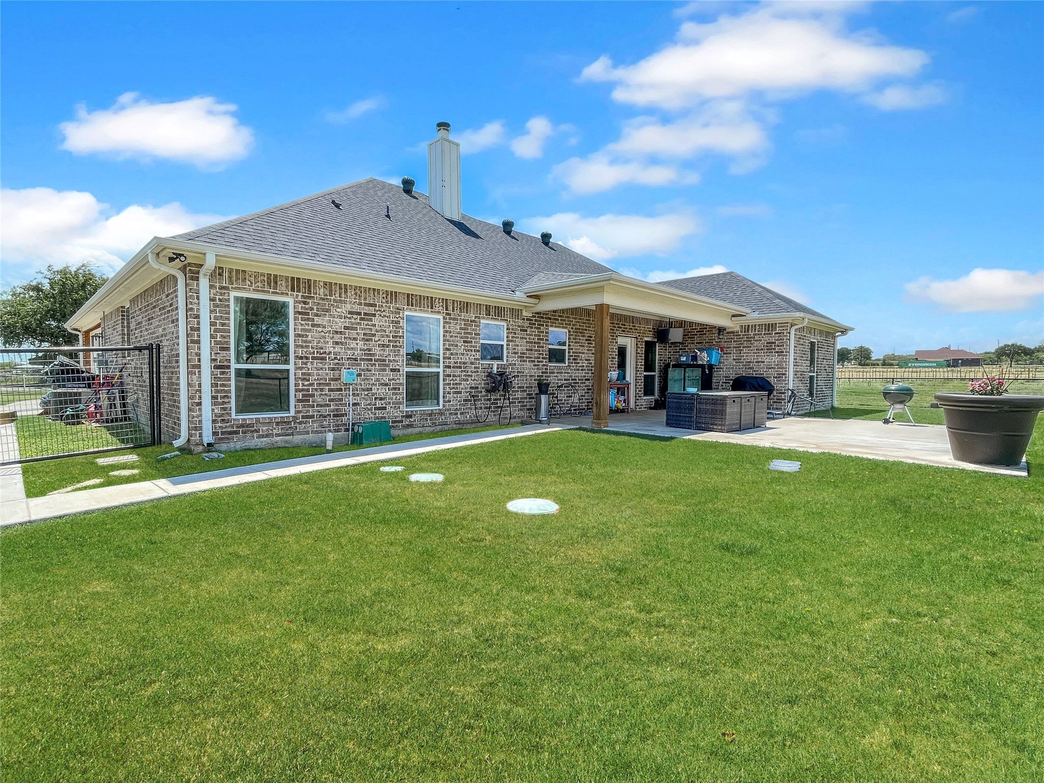 1011 Young Bend Road Brock TX 76087