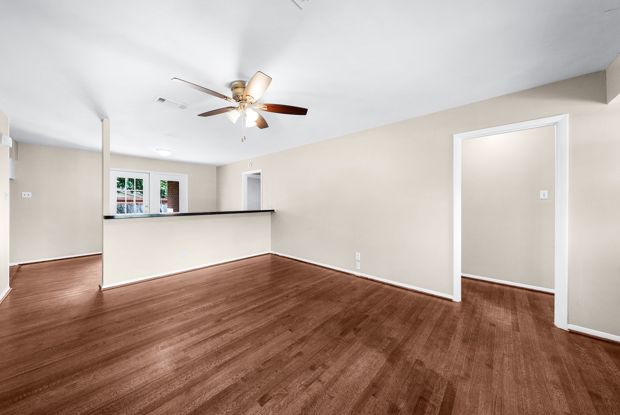 402 Vernet Street Richardson TX 75080