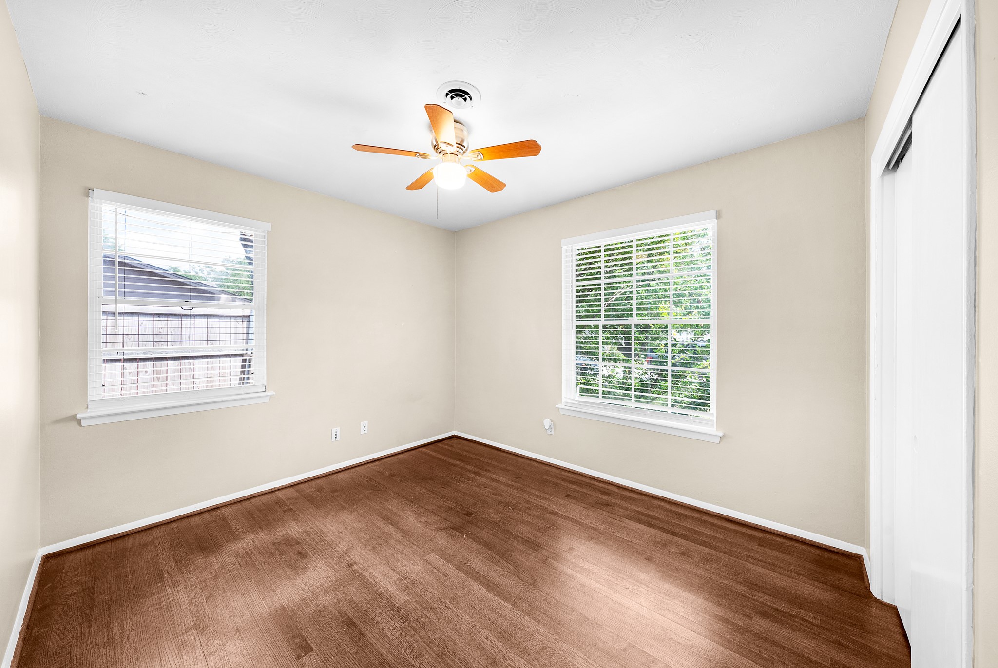 402 Vernet Street Richardson TX 75080