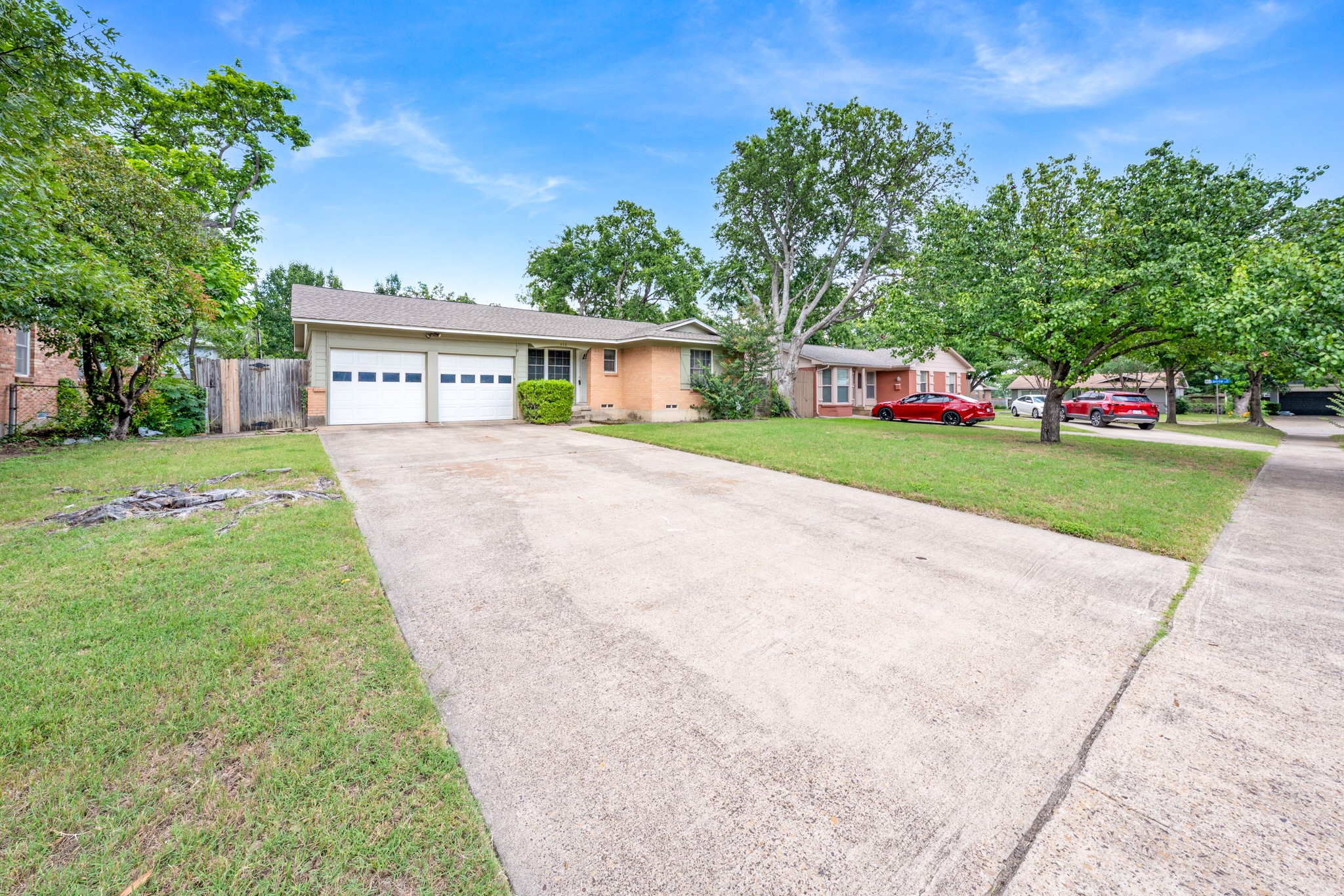 402 Vernet Street Richardson TX 75080