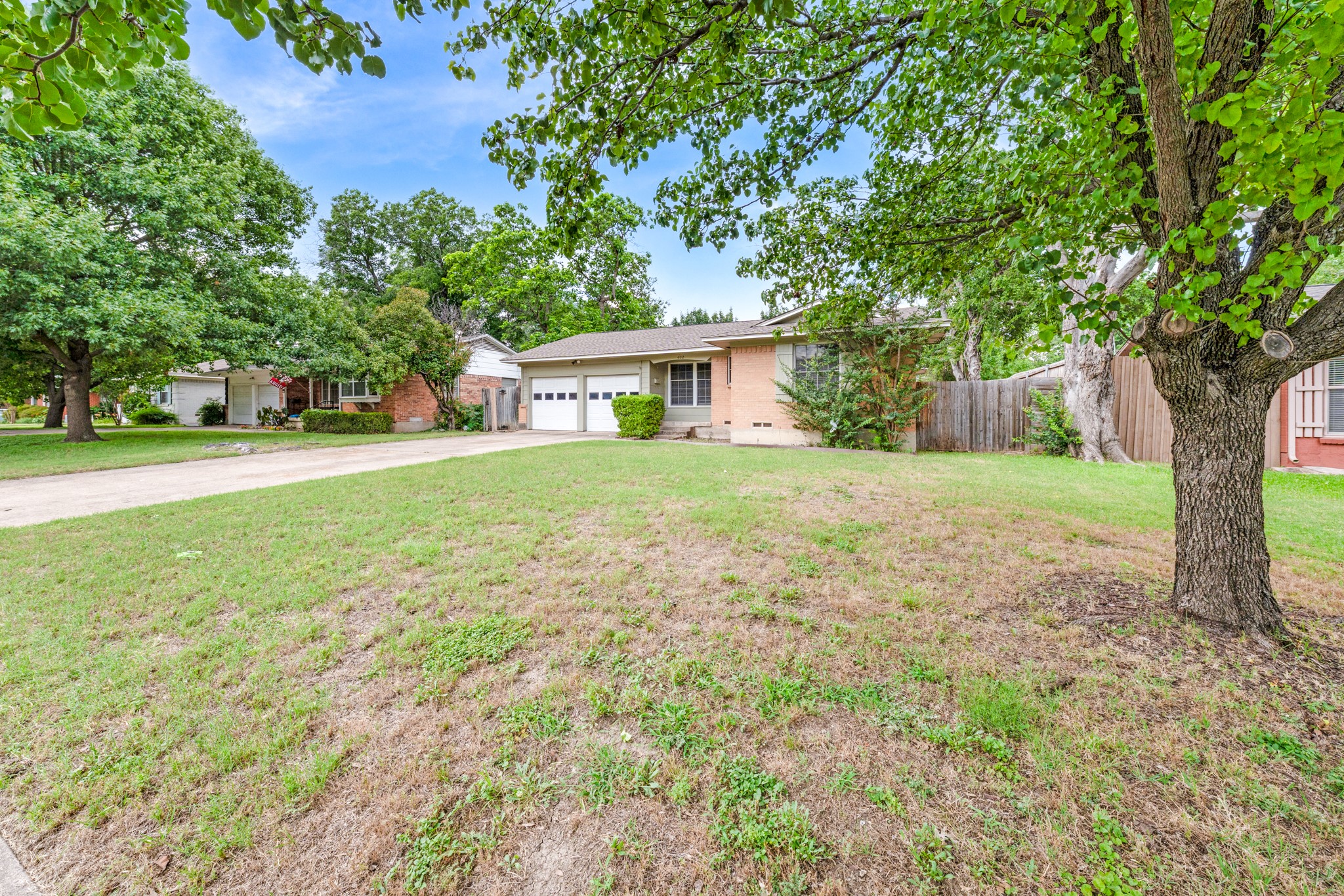 402 Vernet Street Richardson TX 75080