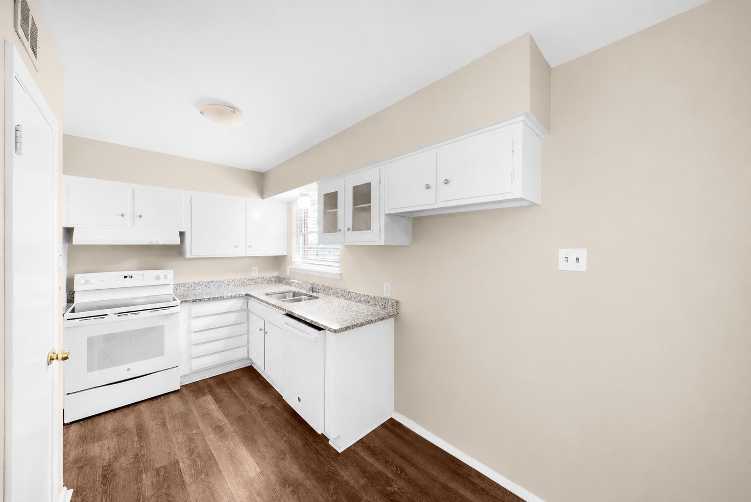 402 Vernet Street Richardson TX 75080