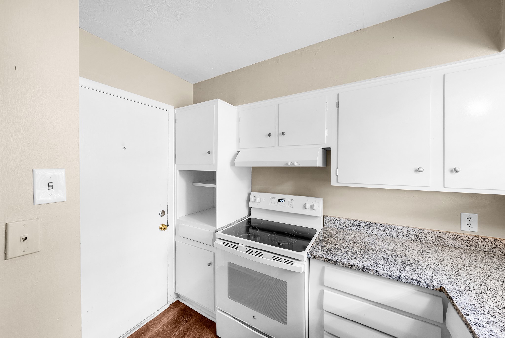 402 Vernet Street Richardson TX 75080