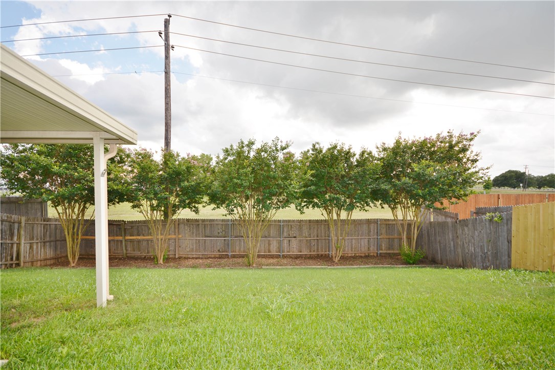 112 Oregon Trail Waxahachie TX 75167