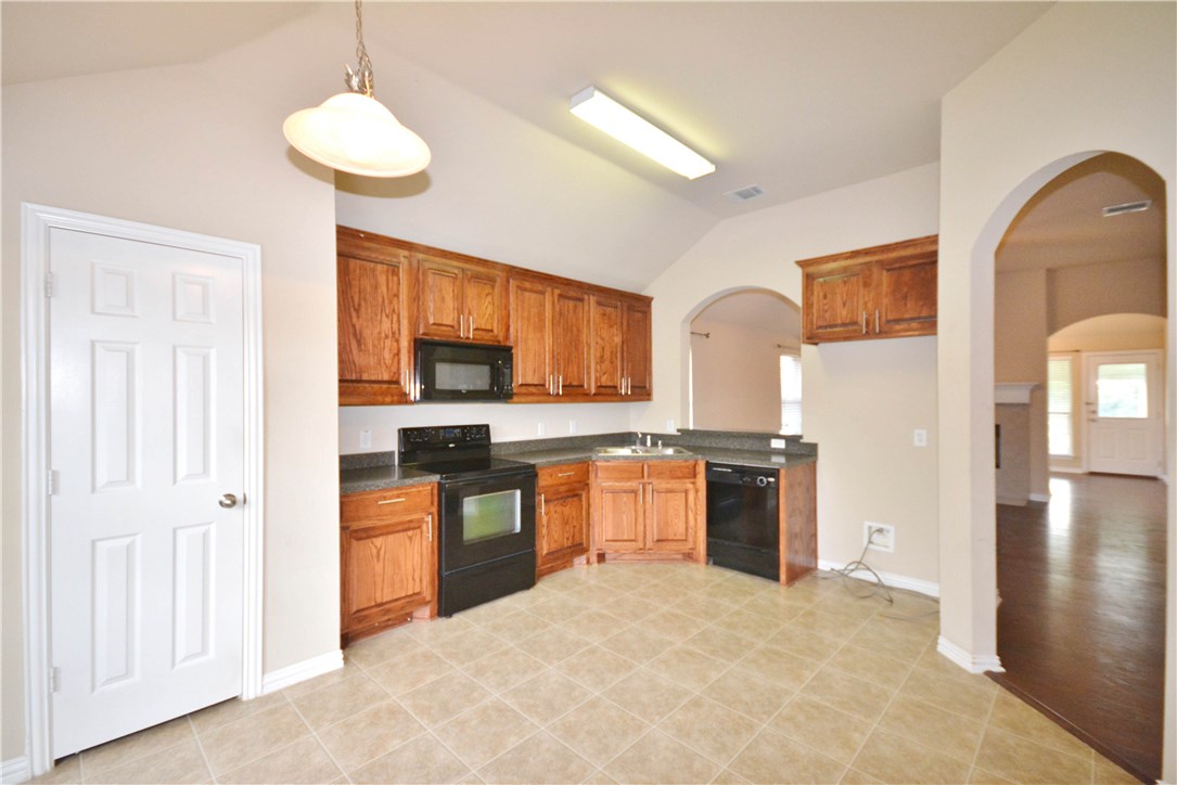 112 Oregon Trail Waxahachie TX 75167