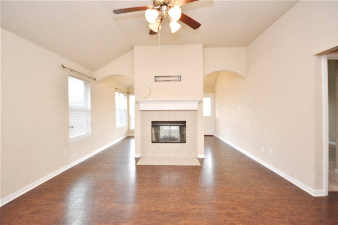 112 Oregon Trail Waxahachie TX 75167