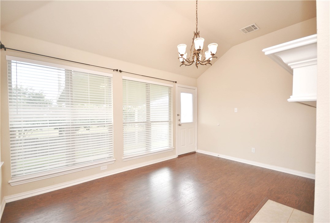 112 Oregon Trail Waxahachie TX 75167