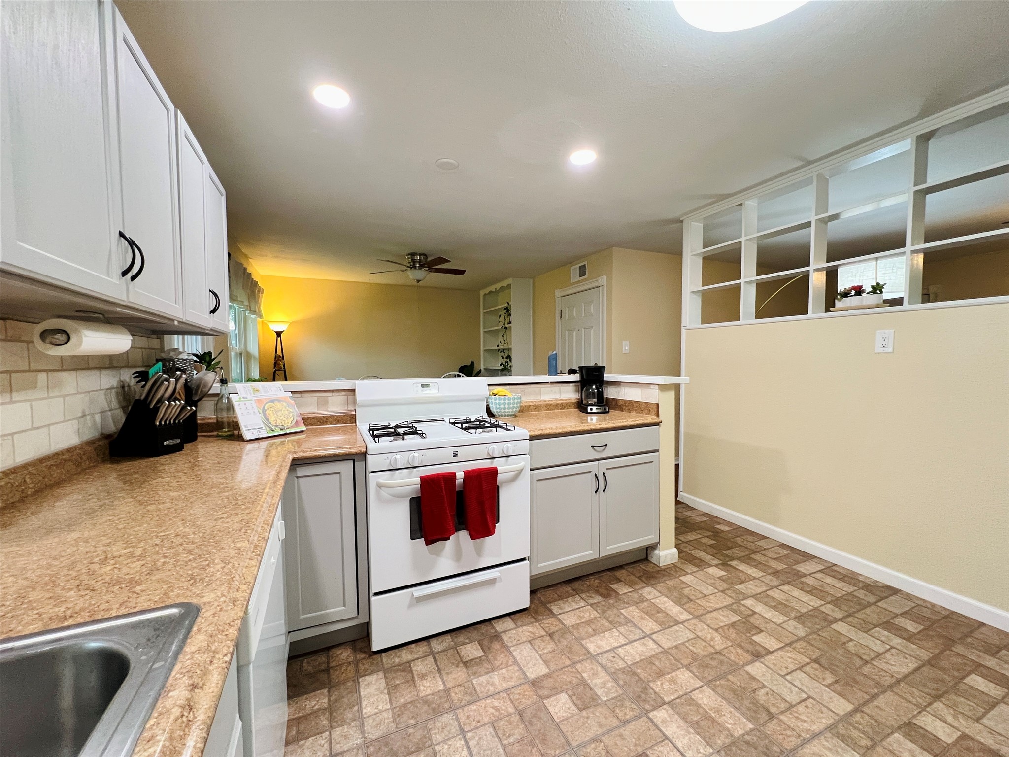 310 W 15th Street Irving TX 75060
