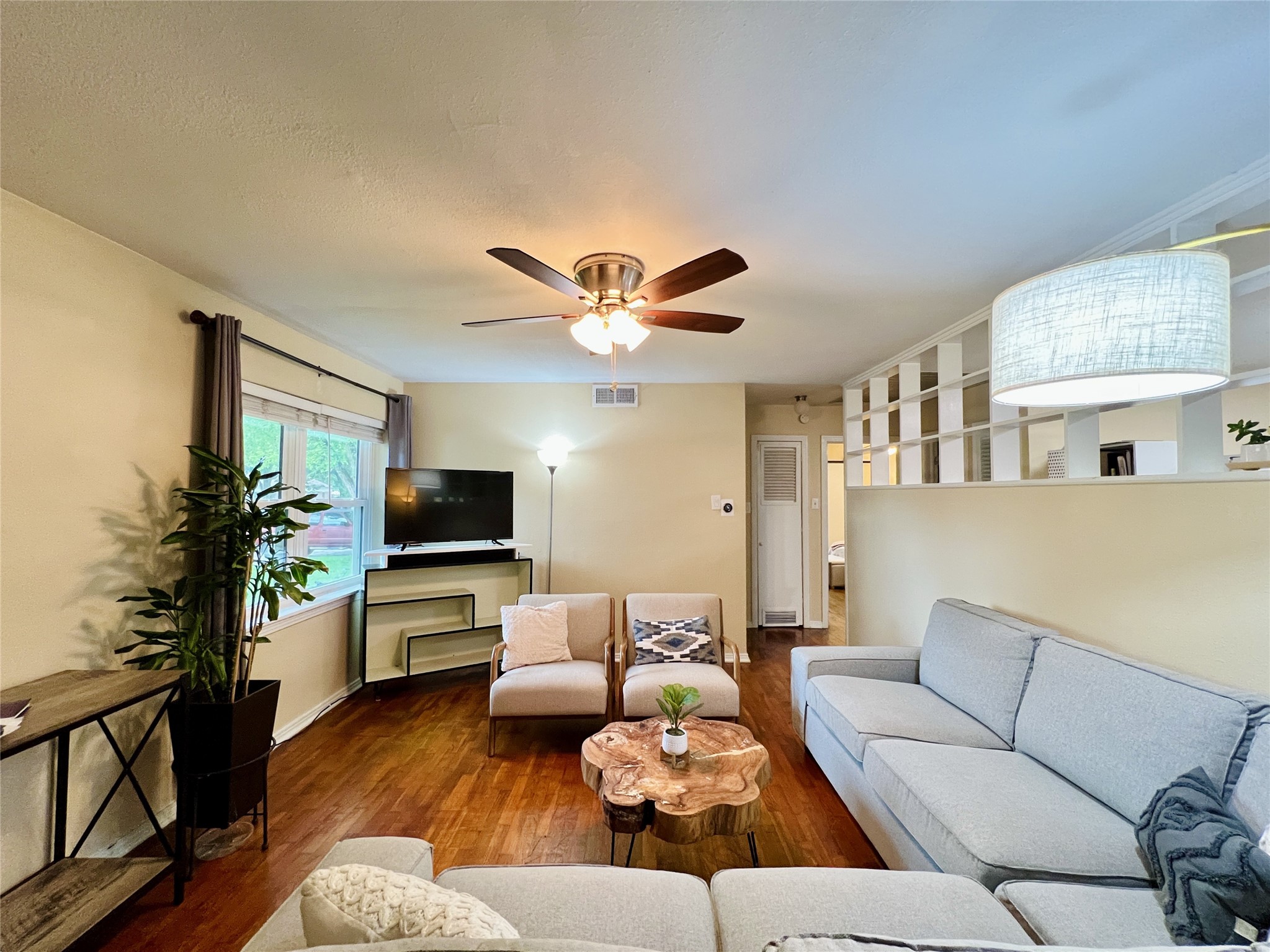 310 W 15th Street Irving TX 75060