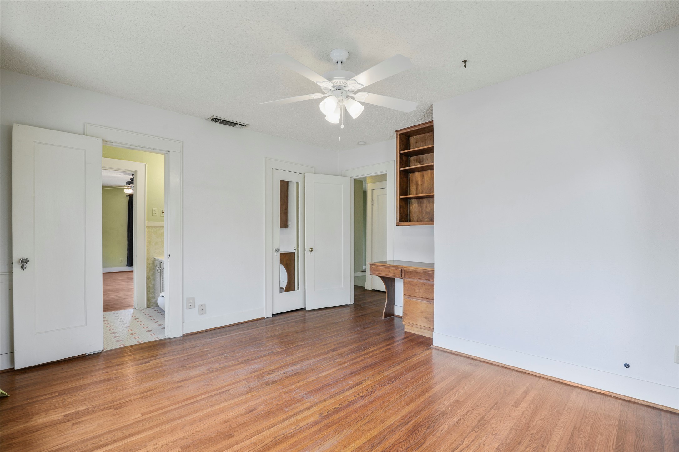 2625 S University Drive Fort Worth TX 76109