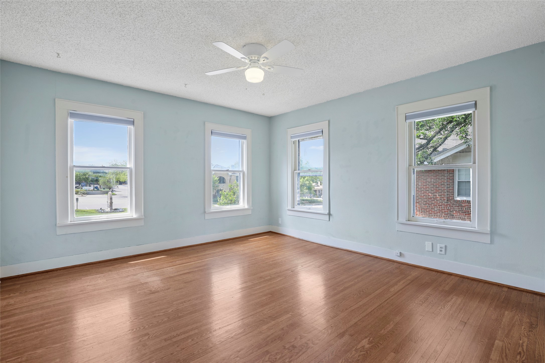 2625 S University Drive Fort Worth TX 76109