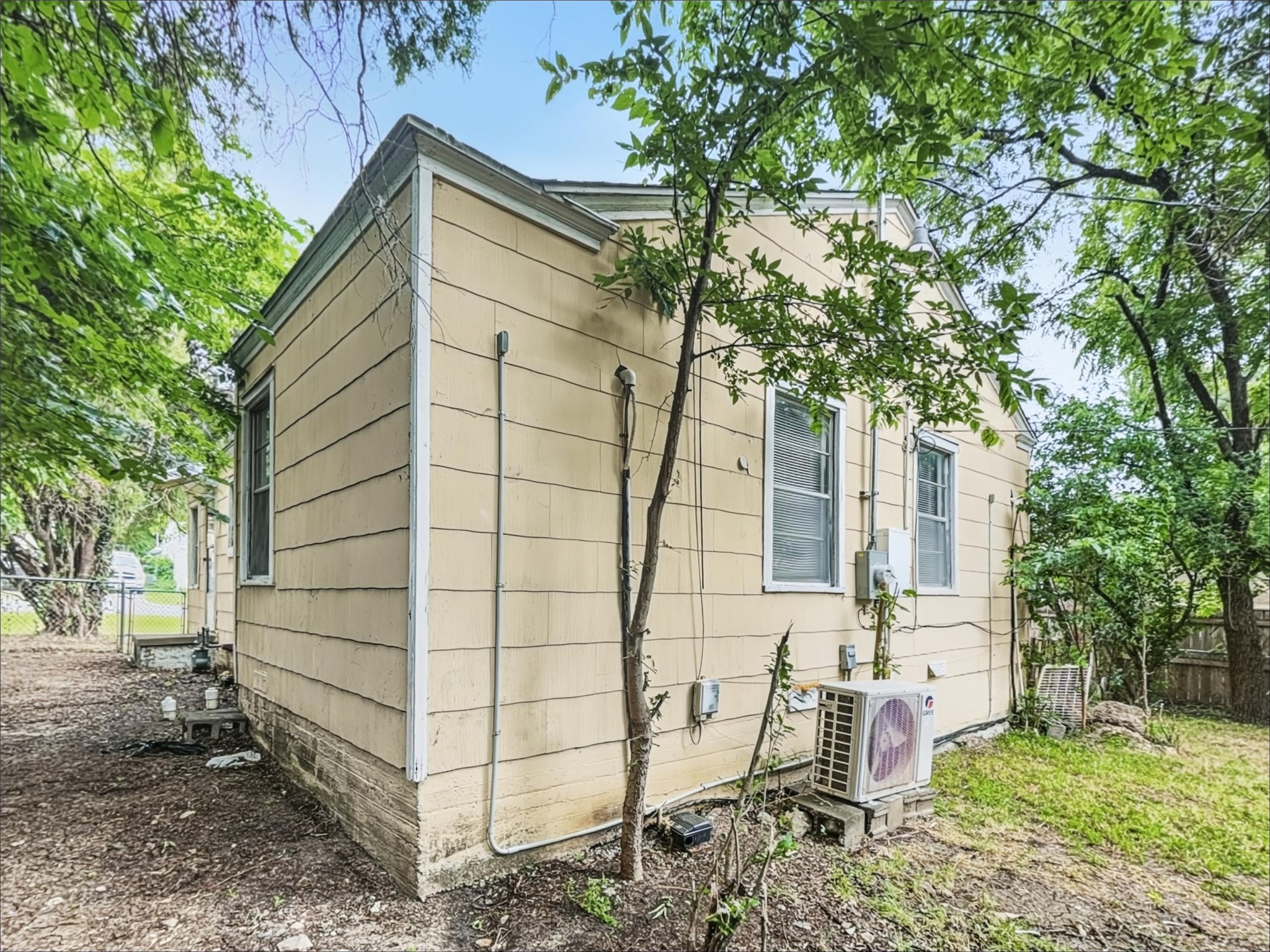 5013 Kessler Road River Oaks TX 76114