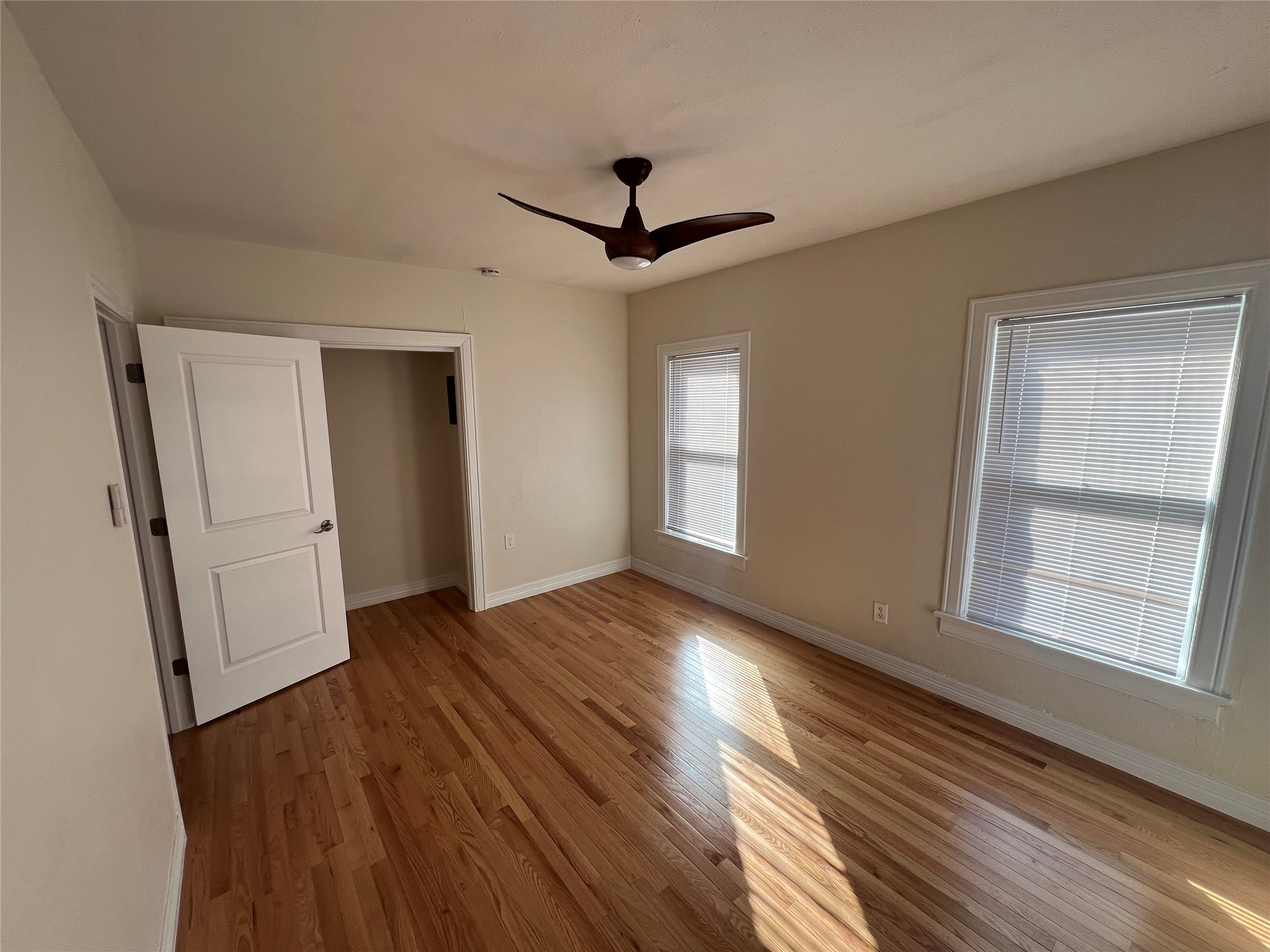 5117 Mission Avenue Dallas TX 75206