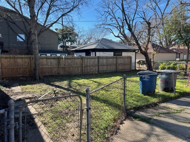 5117 Mission Avenue Dallas TX 75206