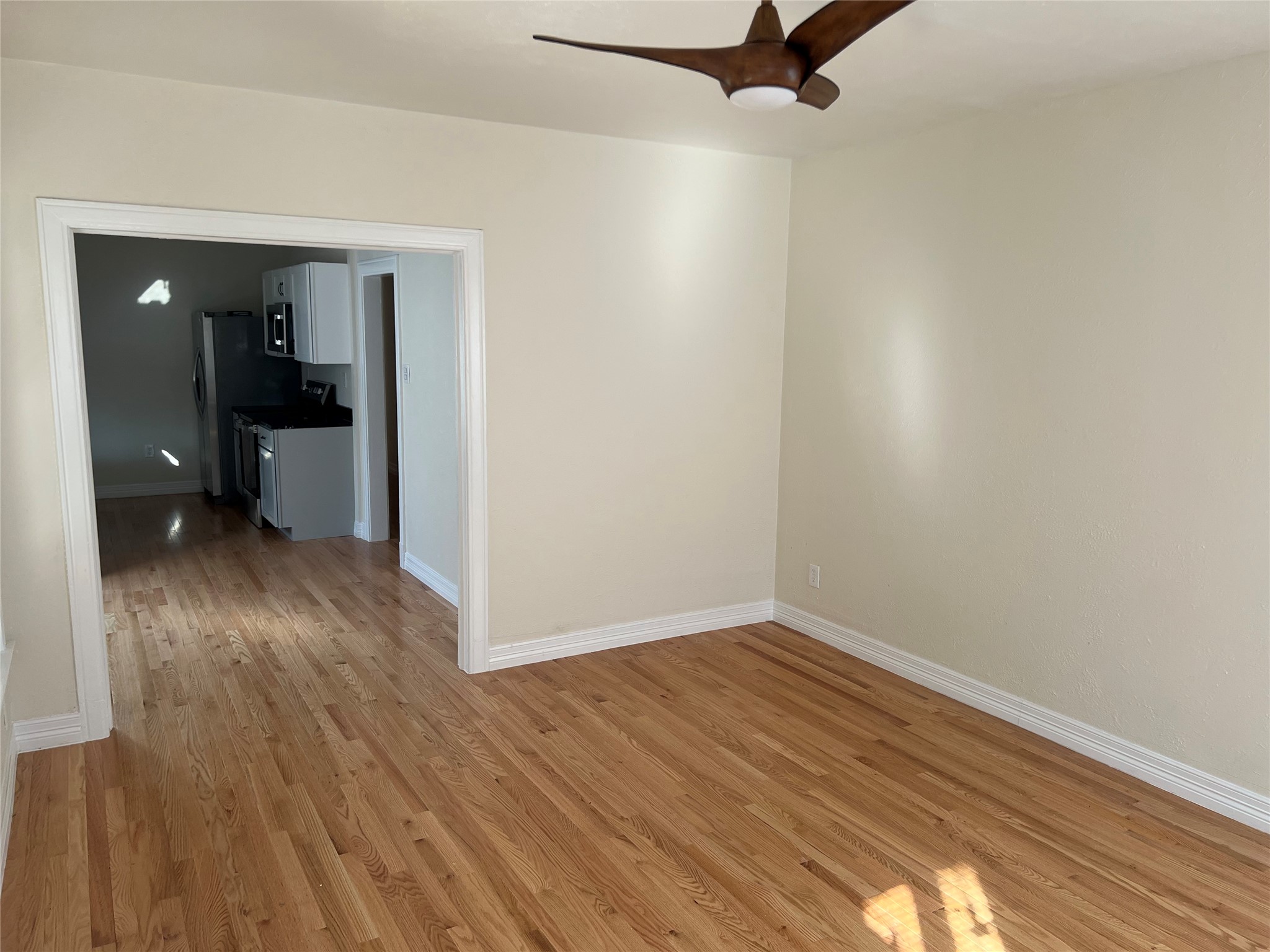 5117 Mission Avenue Dallas TX 75206