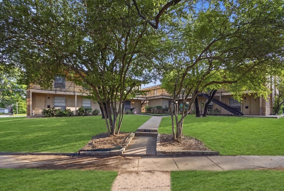 133 N Bailey Avenue Fort Worth TX 76107