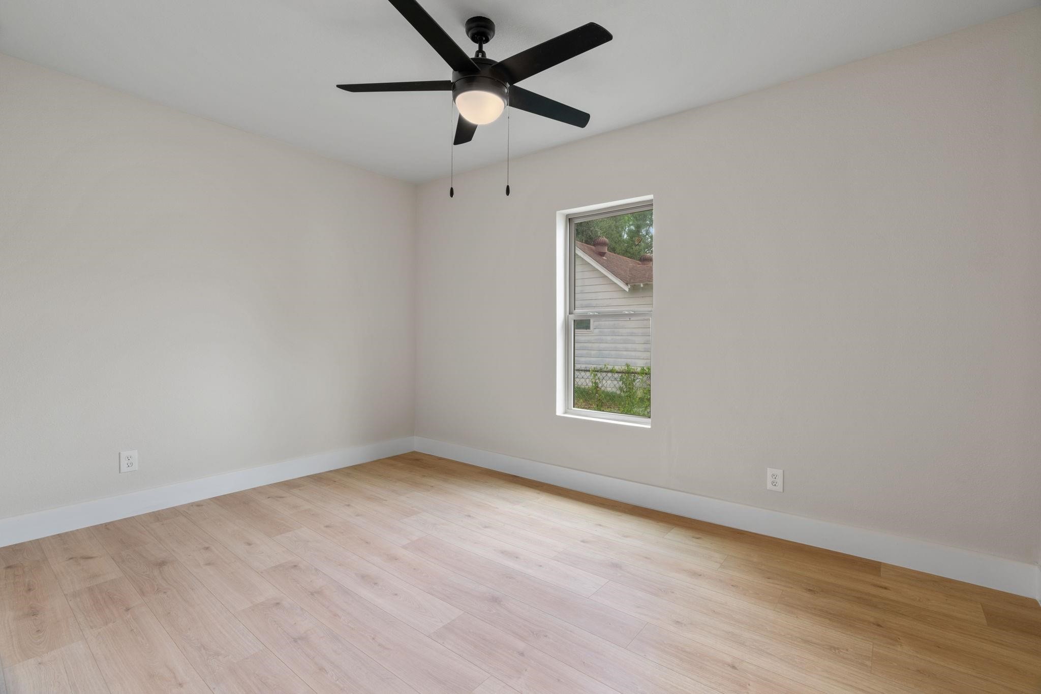 1404 E Baltimore Avenue Fort Worth TX 76104