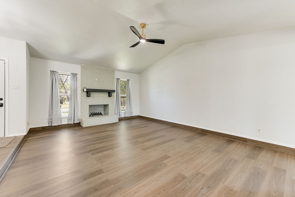 1656 Glenhill Lane Lewisville TX 75077