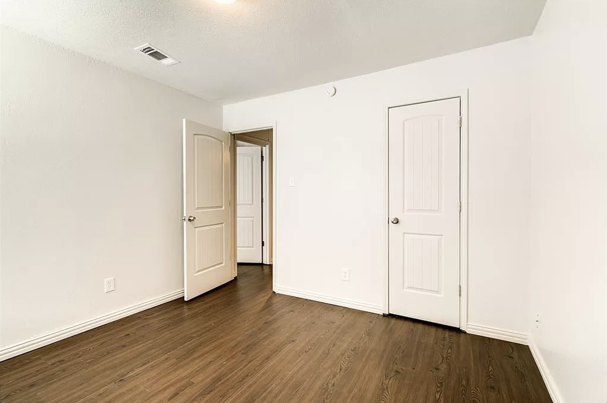 2708 Livingston Avenue Fort Worth TX 76110