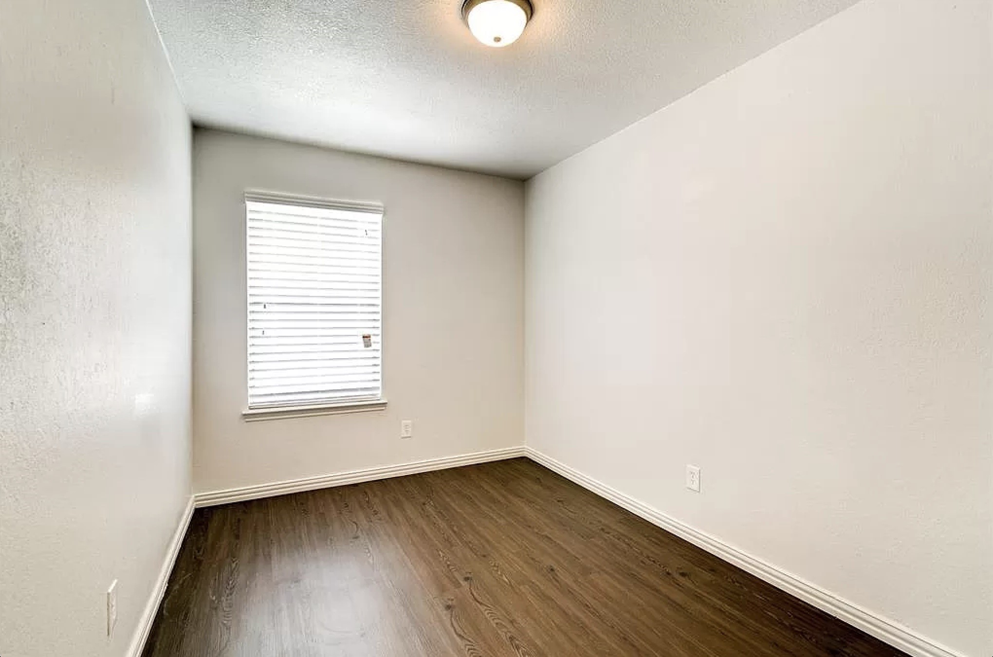 2708 Livingston Avenue Fort Worth TX 76110