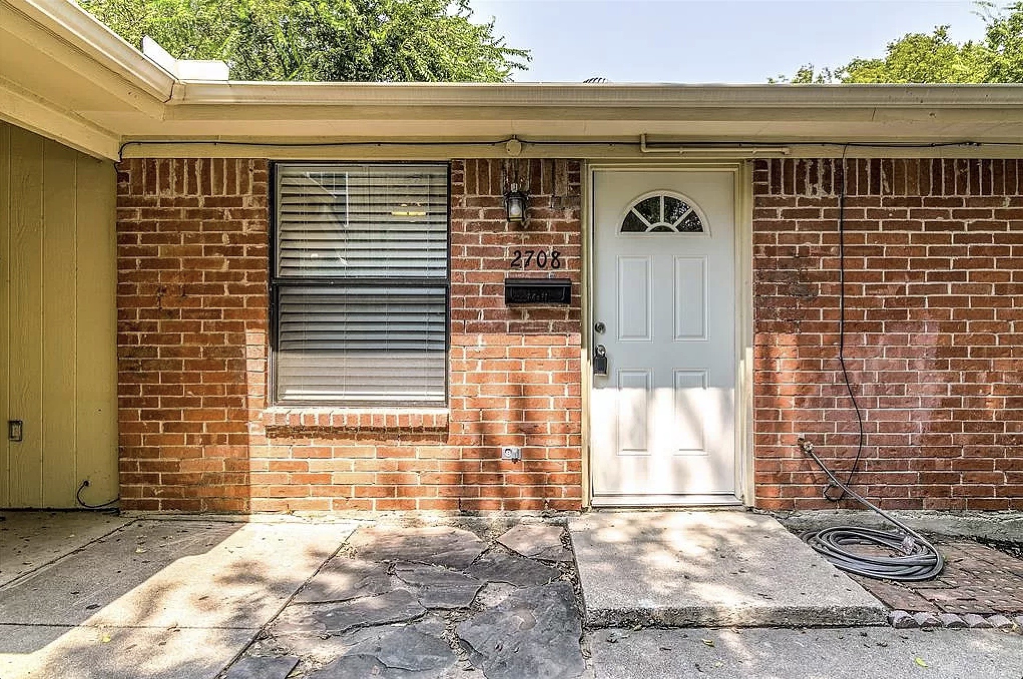 2708 Livingston Avenue Fort Worth TX 76110