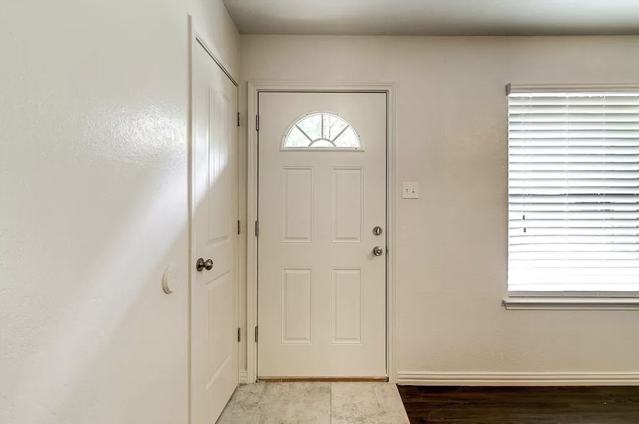 2708 Livingston Avenue Fort Worth TX 76110
