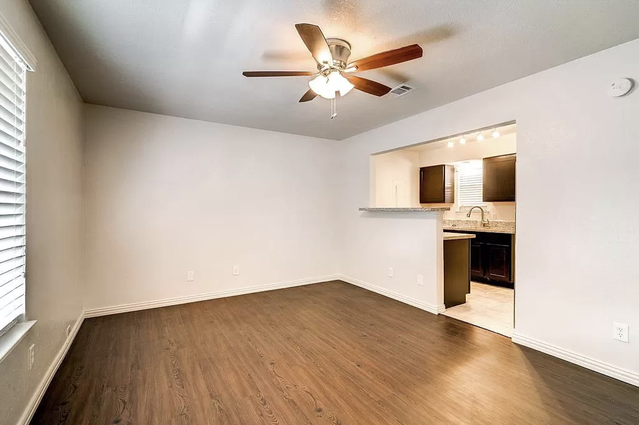 2708 Livingston Avenue Fort Worth TX 76110