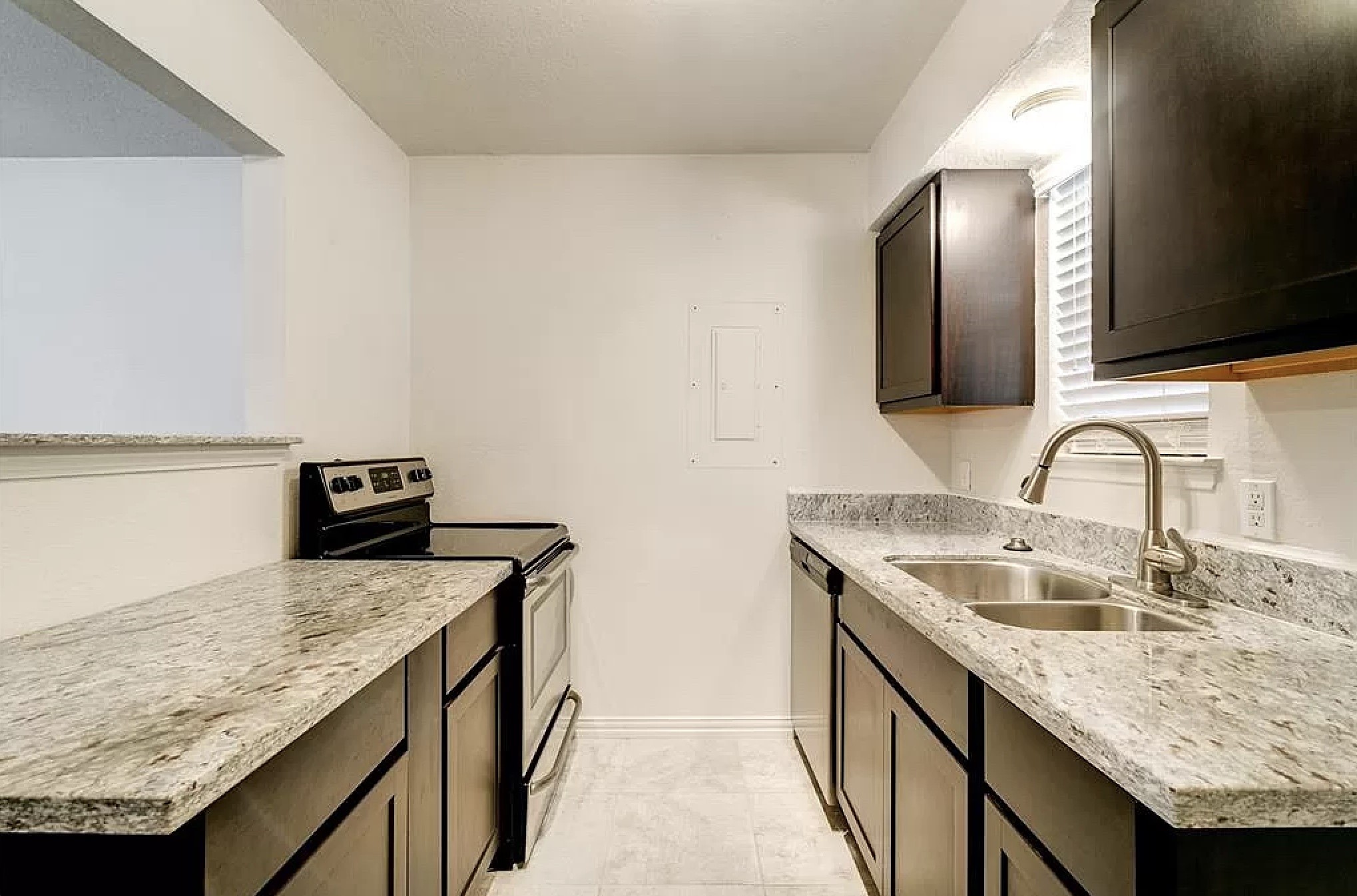 2708 Livingston Avenue Fort Worth TX 76110