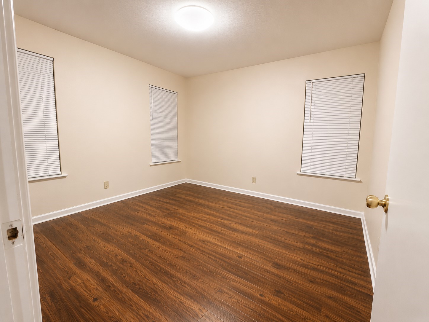 5016 Sabelle Lane Haltom City TX 76117
