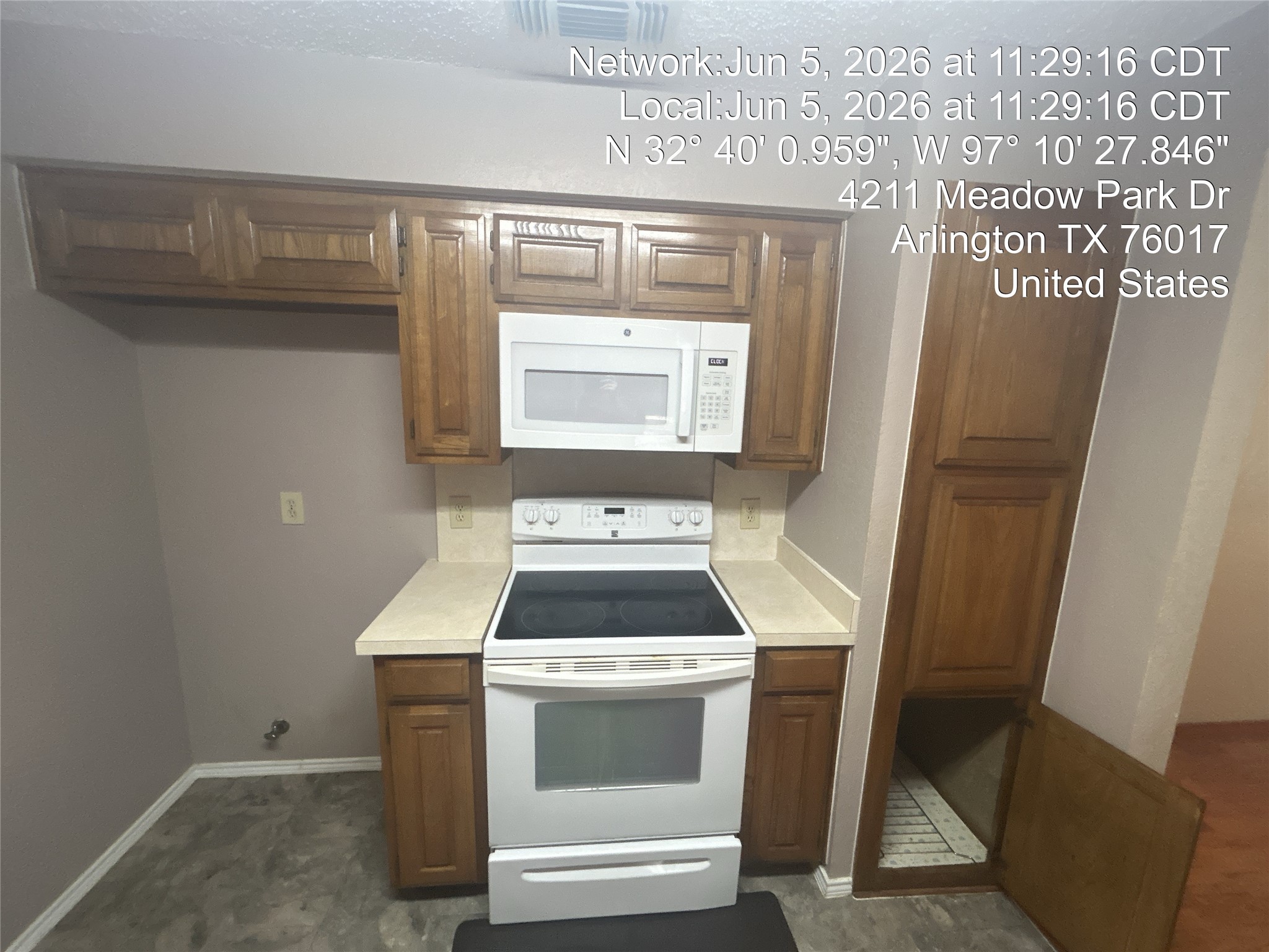 4211 Meadow Park Drive Arlington TX 76017