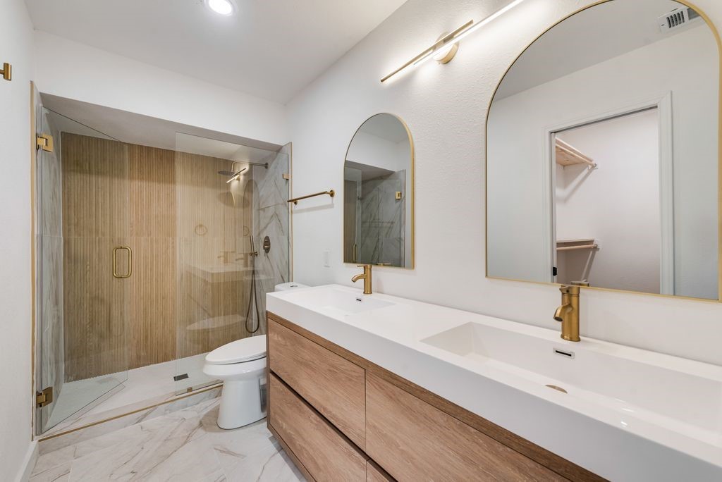 10541 Fern Drive Dallas TX 75228