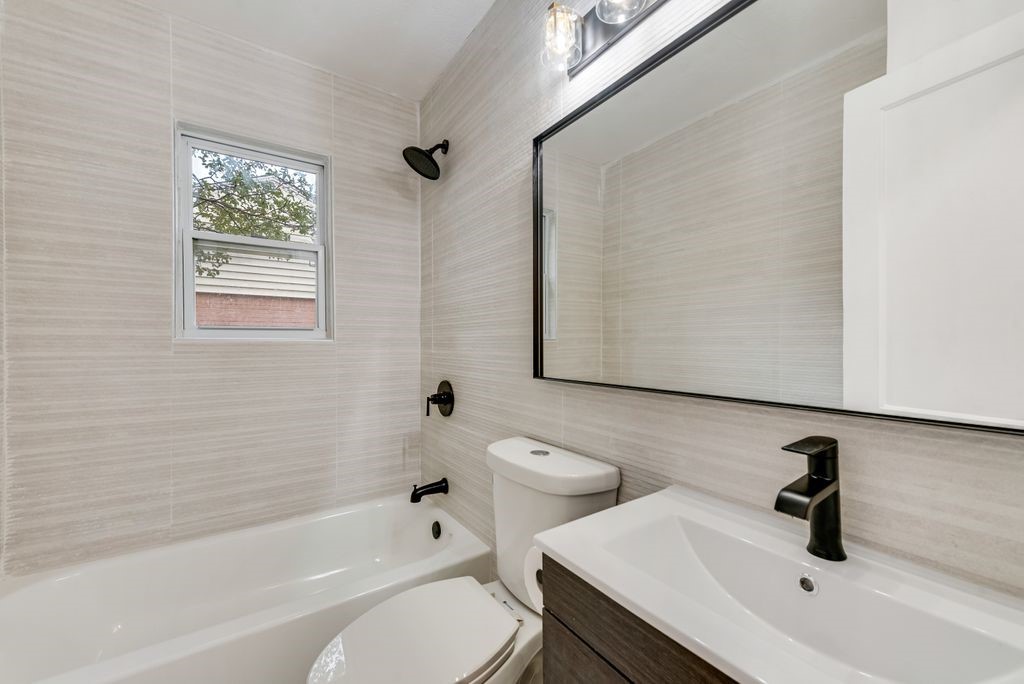 10541 Fern Drive Dallas TX 75228