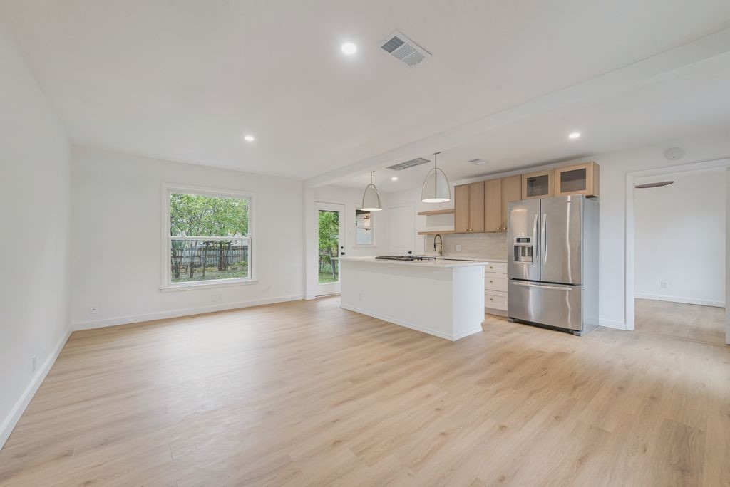10541 Fern Drive Dallas TX 75228